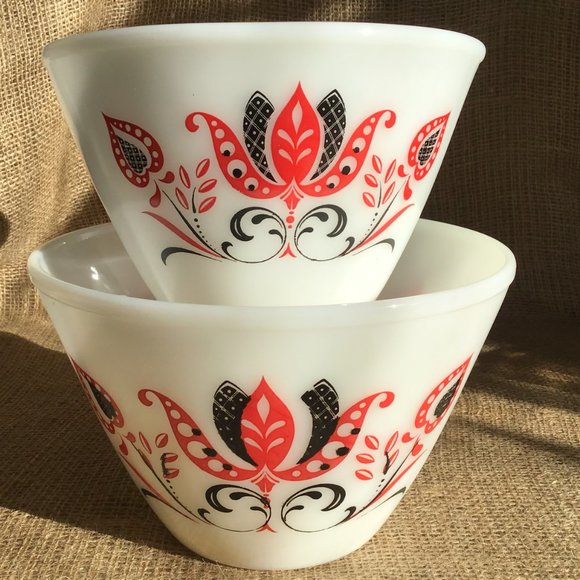 Vintage 1950's "Modern Tulip" Fire King Mixing Nesting Bowls 2 - Picture 2 of 9
